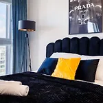 Panorama Capital Skyline - 17 Pietro شقة *