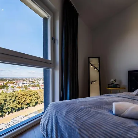 Apartment Panorama Capital Skyline - 17 Pietro *