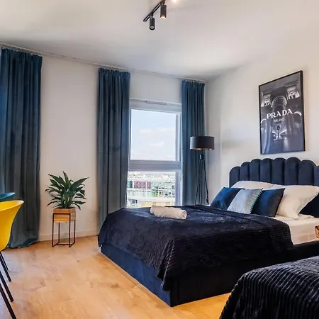 Panorama Capital Skyline - 17 Pietro *