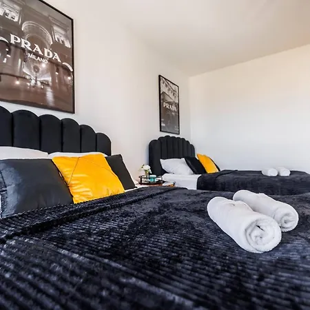 Apartment Panorama Capital Skyline - 17 Pietro