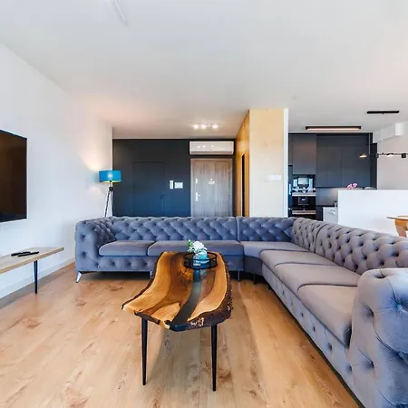 Panorama Capital Skyline - 17 Pietro Apartment Rzeszow