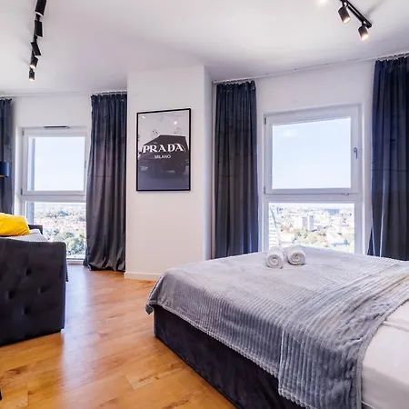 Panorama Capital Skyline - 17 Pietro Apartment Rzeszow